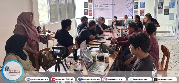 Suara dari Borneo: Moratorium Tambang Sekarang! Moratorium tambang di Kalimantan mendesak