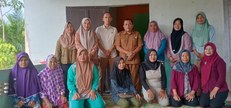 Perempuan Desa Tri Kembang Sambas Siapkan Pembentukan Koperasi untuk Perkuat Ekonomi Perempuan Desa Tri Kembang Sambas Siapkan Pembentukan Koperasi untuk Perkuat Ekonomi