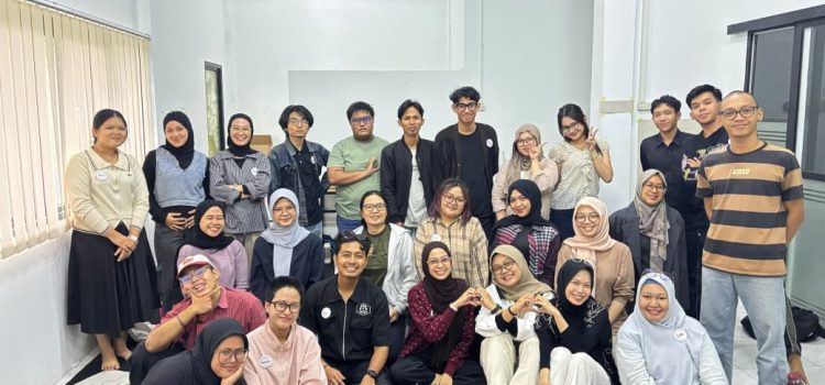 REMAKING SOCIETY: Mempertemukan Orang Muda untuk Membaca Demokrasi, HAM, dan Keadilan Lingkungan REMAKING SOCIETY: Mempertemukan Orang Muda untuk Membaca Demokrasi, HAM, dan Keadilan Lingkungan